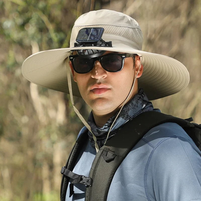 A Outdoor Wide Brim Sun Hat With Solar Fan