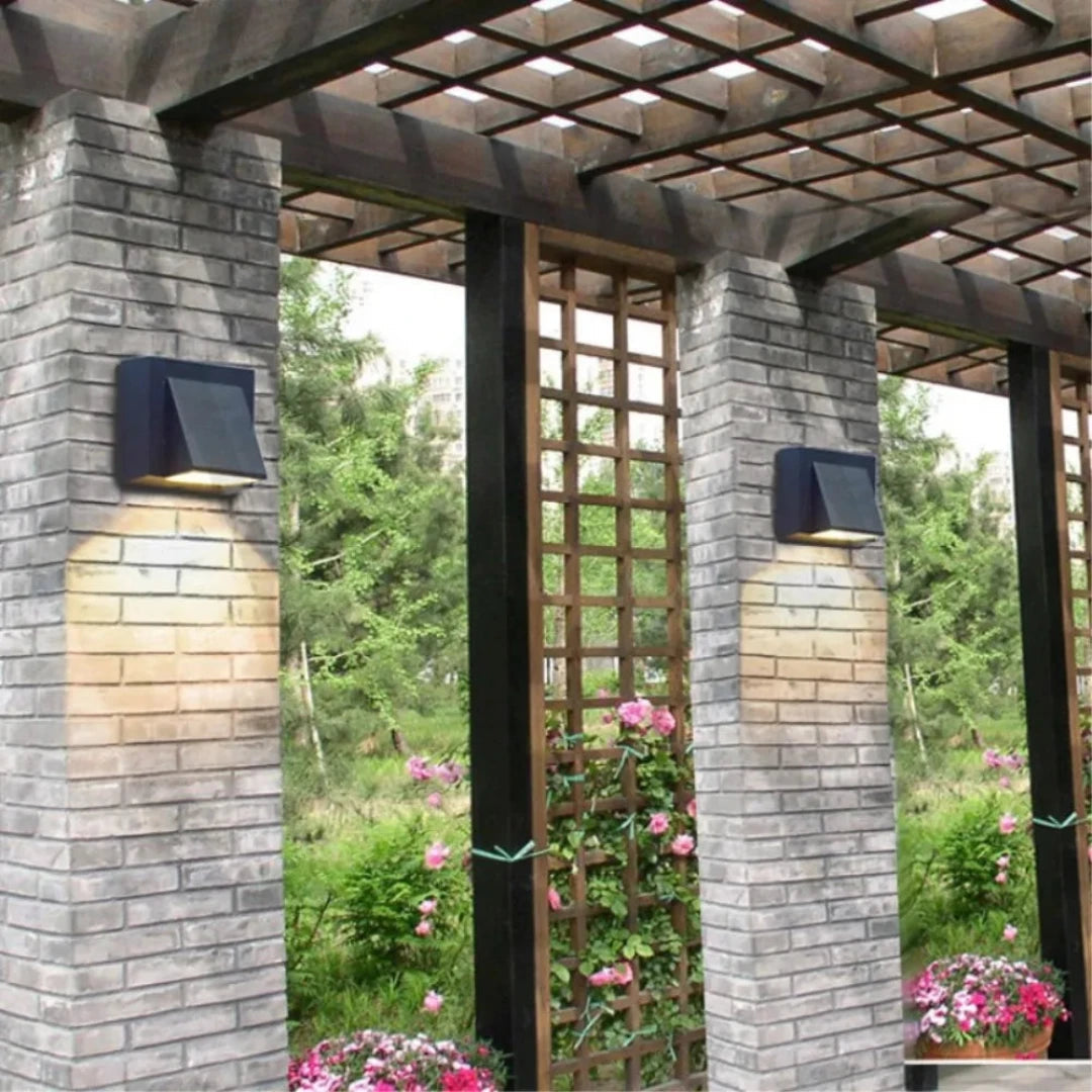 Alfrescobeam Outdoor Wall Lamp