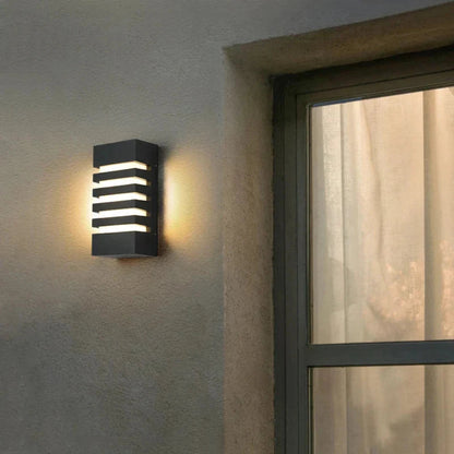 Alumiluxe Modern Aluminum Lamp